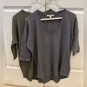 2 Express One Eleven V-Neck 3/4-Sleeve Women’s Tops in Size XS